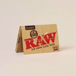RAW Classic 1-1/2 ナチュラルローリングペーパー